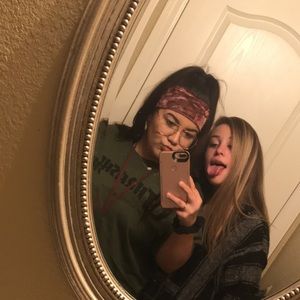 Meet your Posher, Hailey